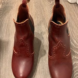 Swedish Hasbeens size 39
